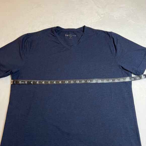 7 Diamonds Men's Core™ V-Neck Tee Size Large Athleisure Performance Stretch - Picture 4 of 5